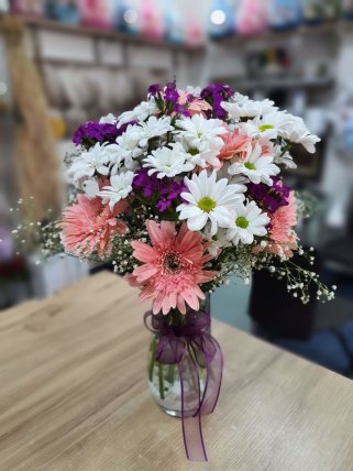 Cam Vazoda Mevsim Çiçekleri, Burdur çiçek siparişi