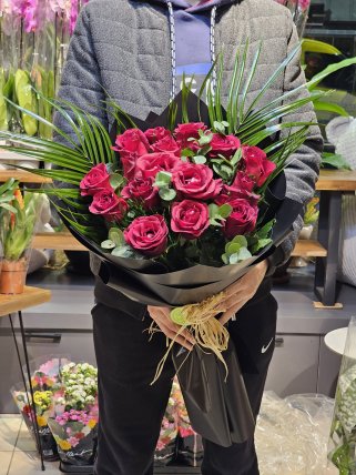 15 Kırmızı Gül Buketi