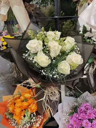 7 Li Beyaz Gül Buketi, burdur çiçekçi