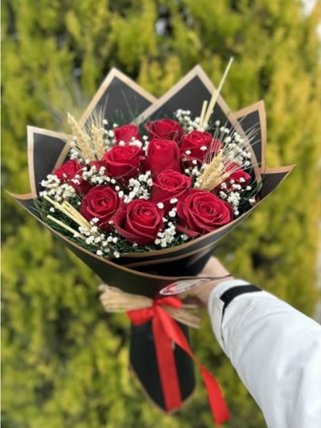 11 Kırmızı Gül Buketi