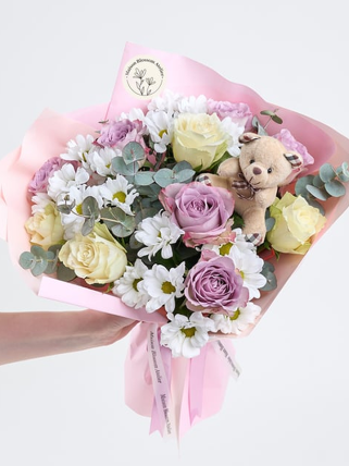 Pudra Bukette Lila Güller ve Ayıcık Anahtarlık