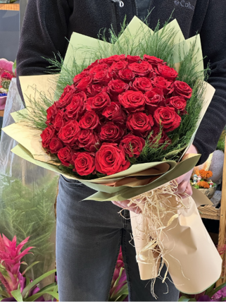 41 Kırmızı Gül Buketi