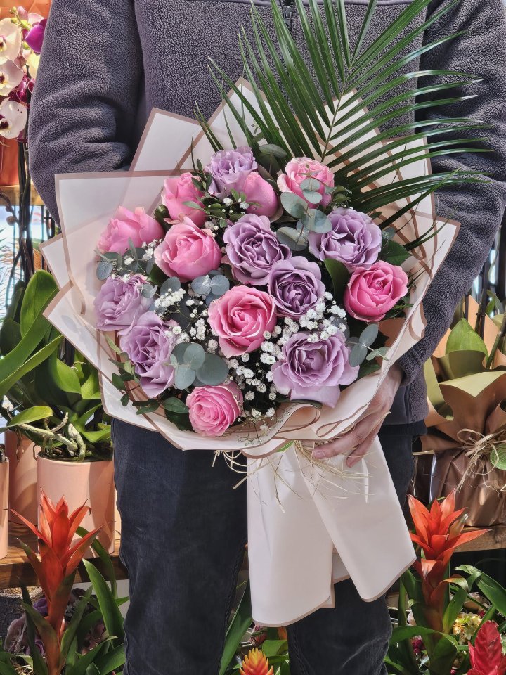 15 Adet Pembe ve Lila Gül Buketi