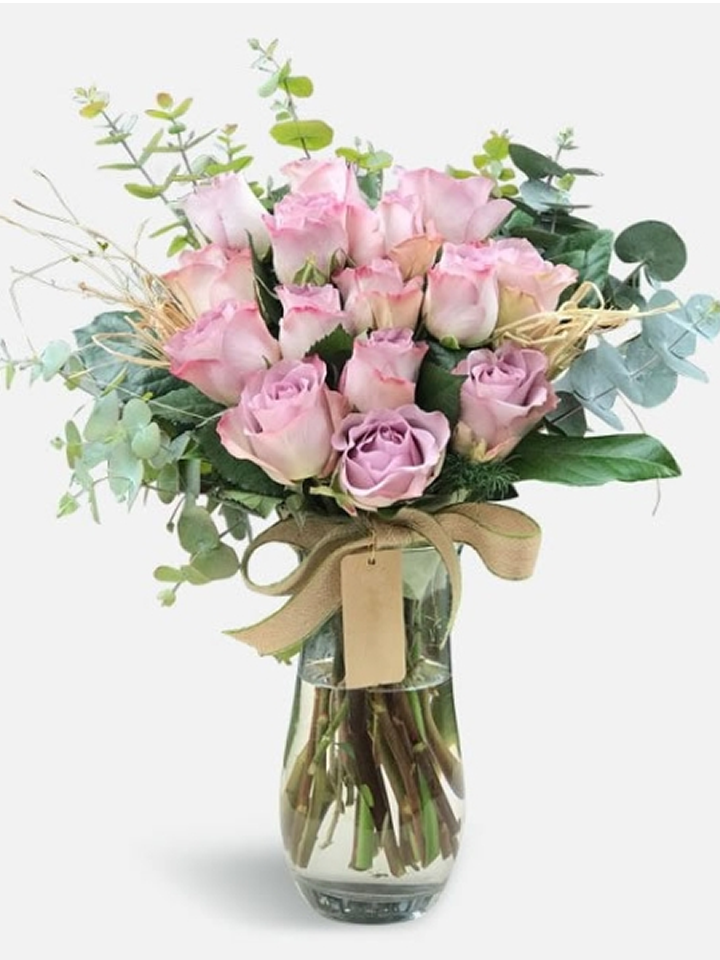 Cam Vazoda 15 Lila Gül Aranjmanı